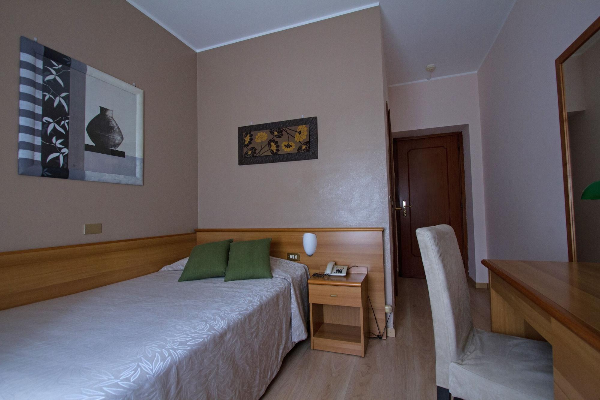 Hotel Adriano Torino Esterno foto