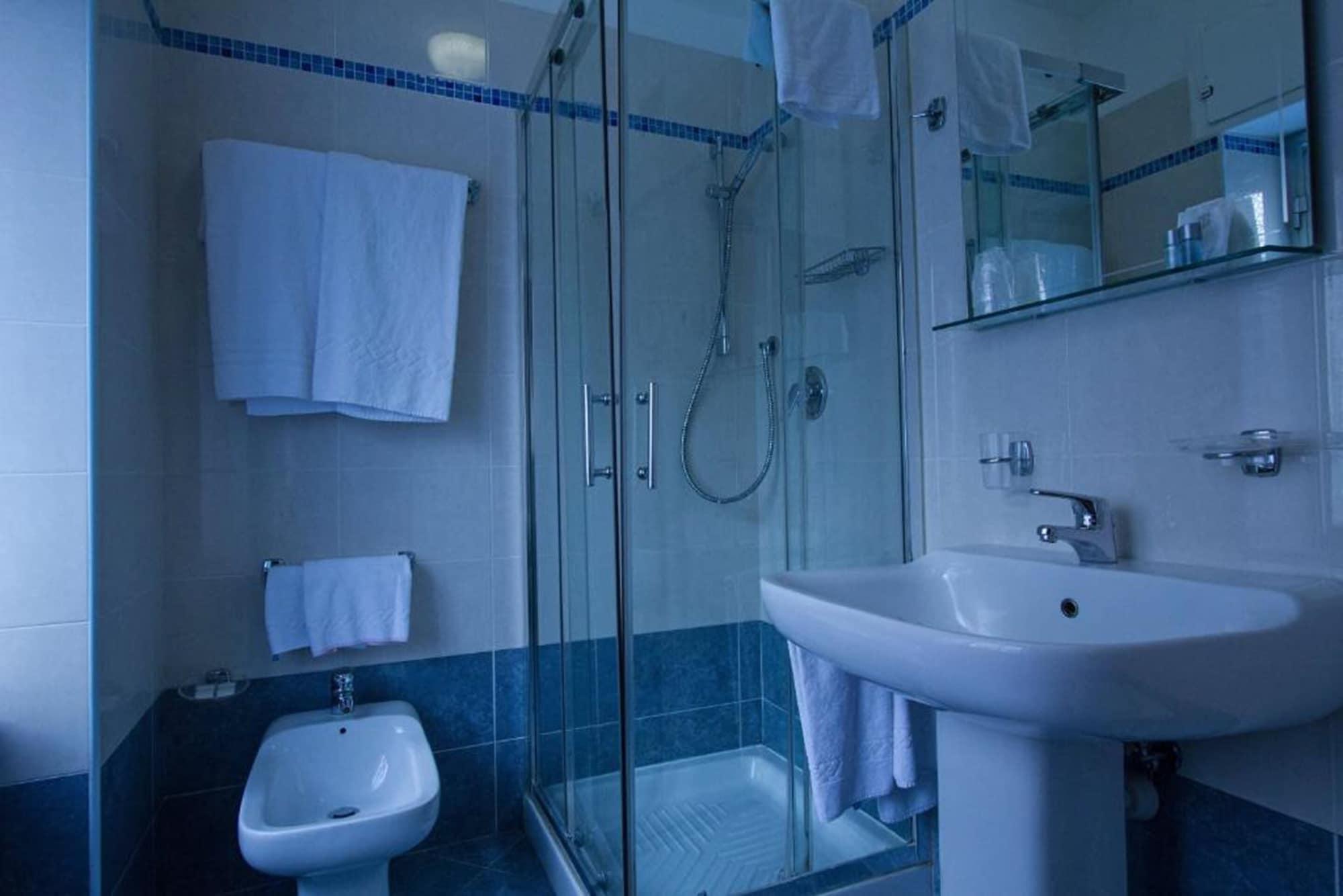 Hotel Adriano Torino Esterno foto