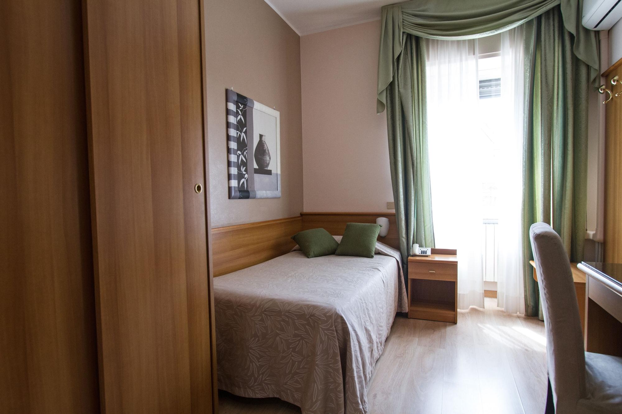 Hotel Adriano Torino Esterno foto