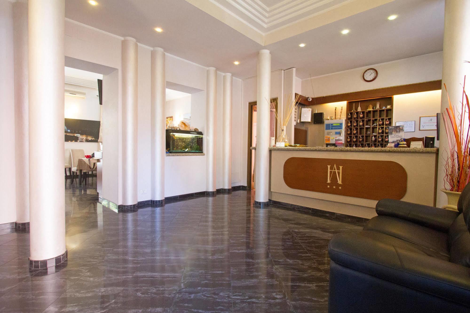 Hotel Adriano Torino Esterno foto