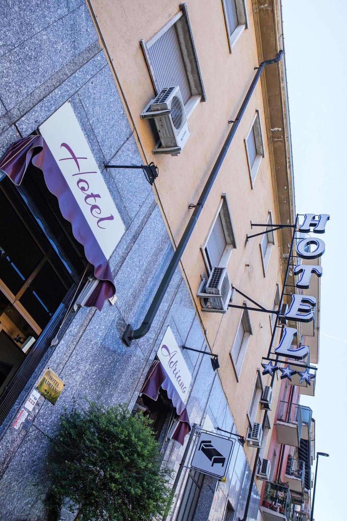 Hotel Adriano Torino Esterno foto